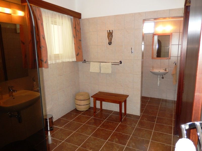 Dornhuegel Guestfarm Hotel Grootfontein Buitenkant foto