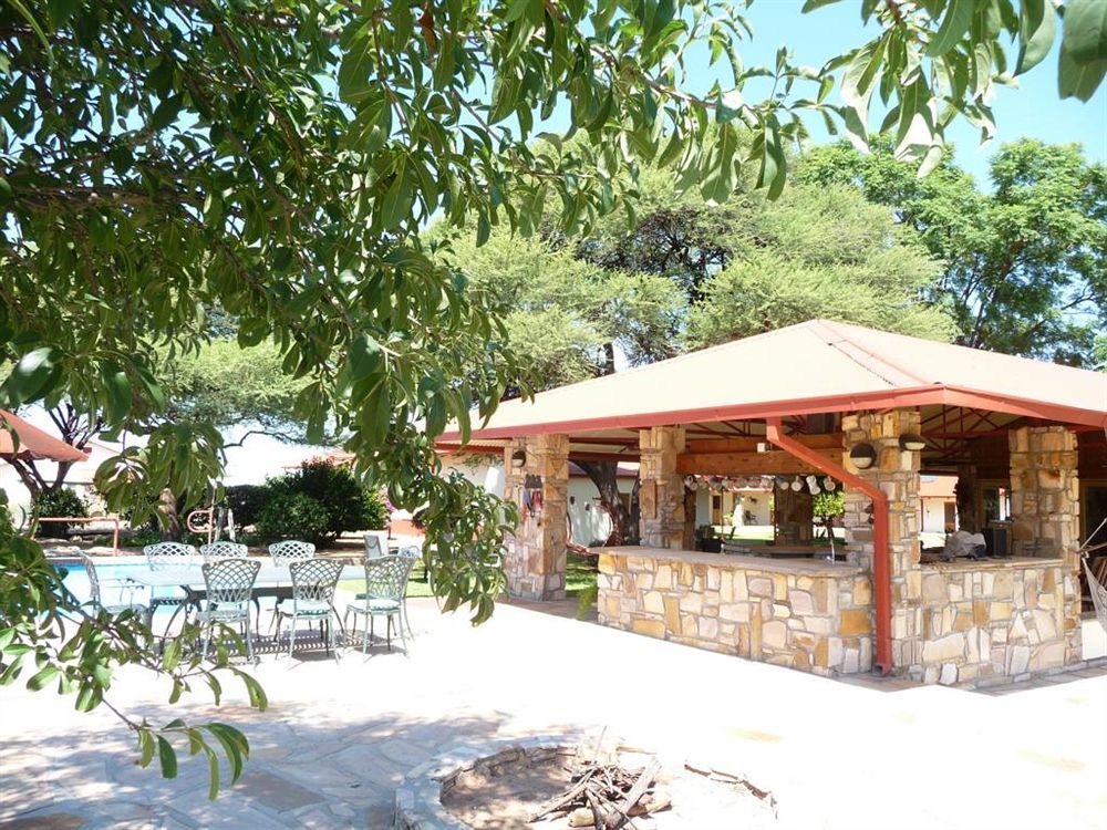 Dornhuegel Guestfarm Hotel Grootfontein Buitenkant foto