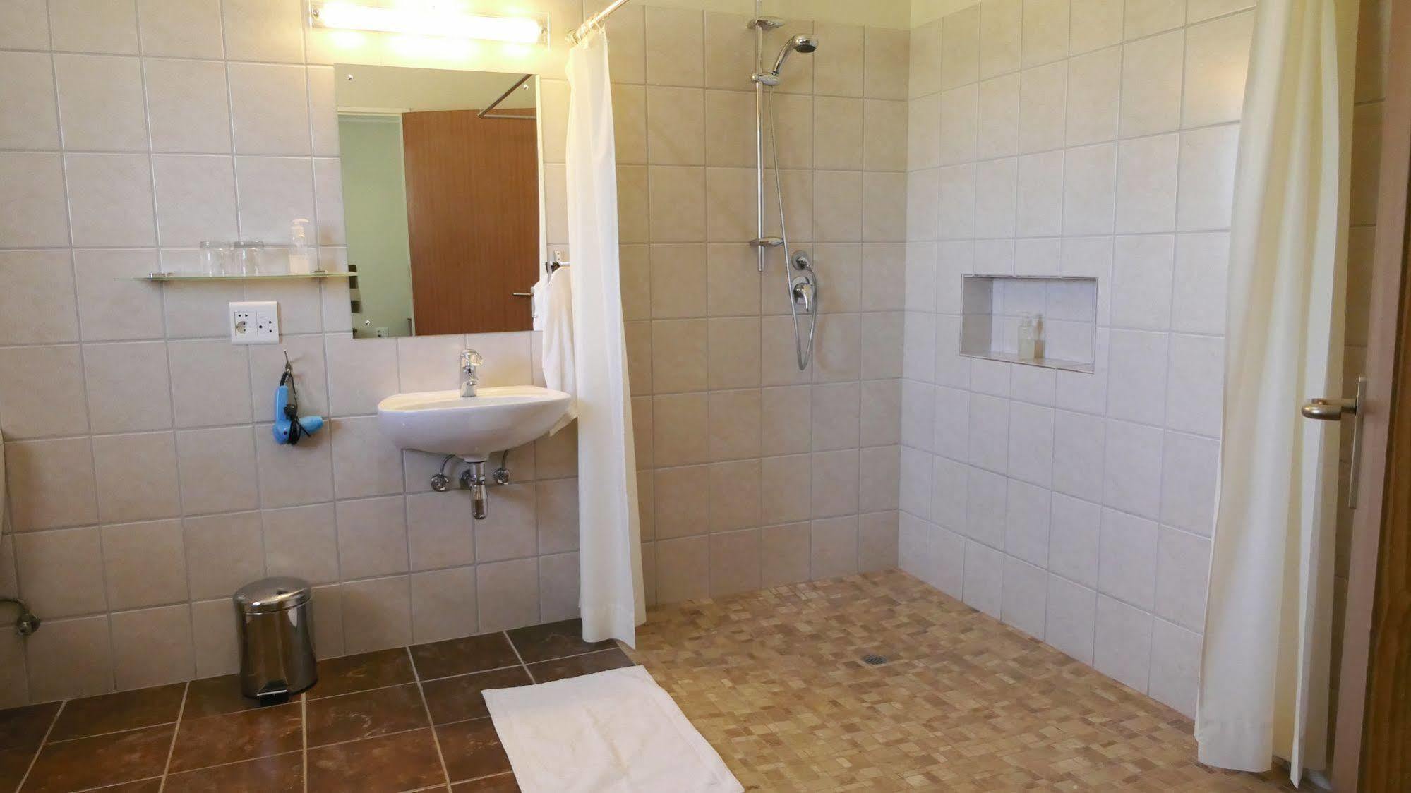Dornhuegel Guestfarm Hotel Grootfontein Buitenkant foto
