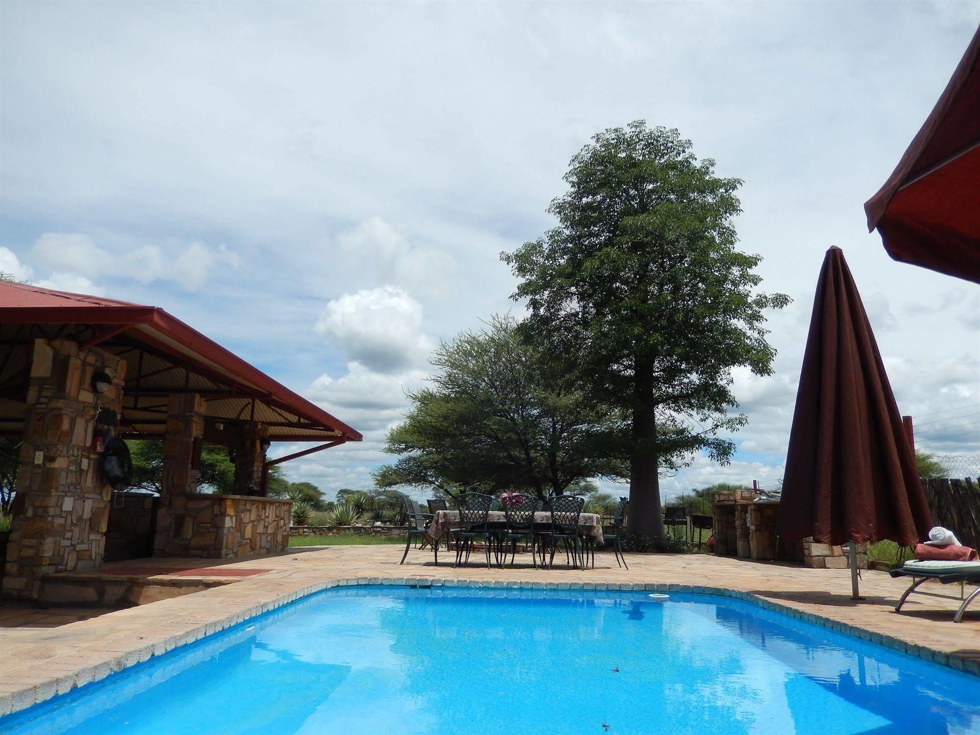 Dornhuegel Guestfarm Hotel Grootfontein Buitenkant foto