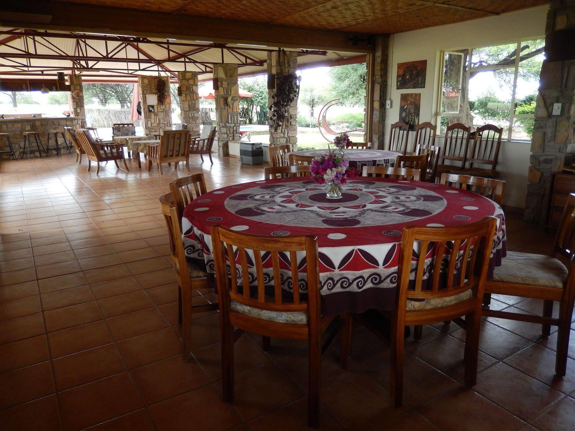 Dornhuegel Guestfarm Hotel Grootfontein Buitenkant foto