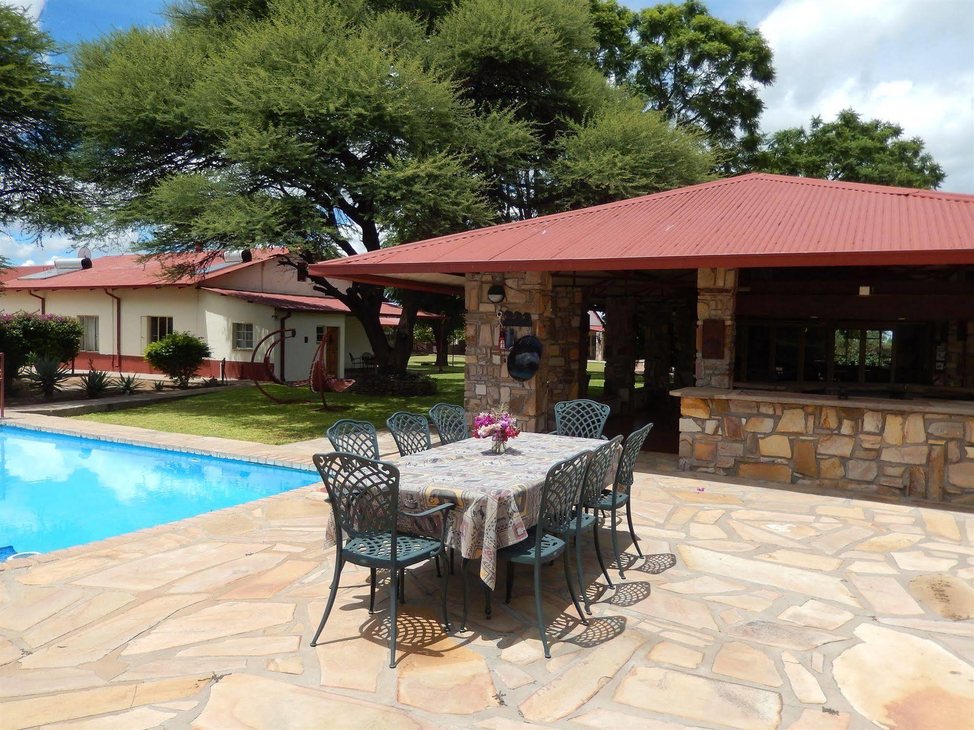 Dornhuegel Guestfarm Hotel Grootfontein Buitenkant foto