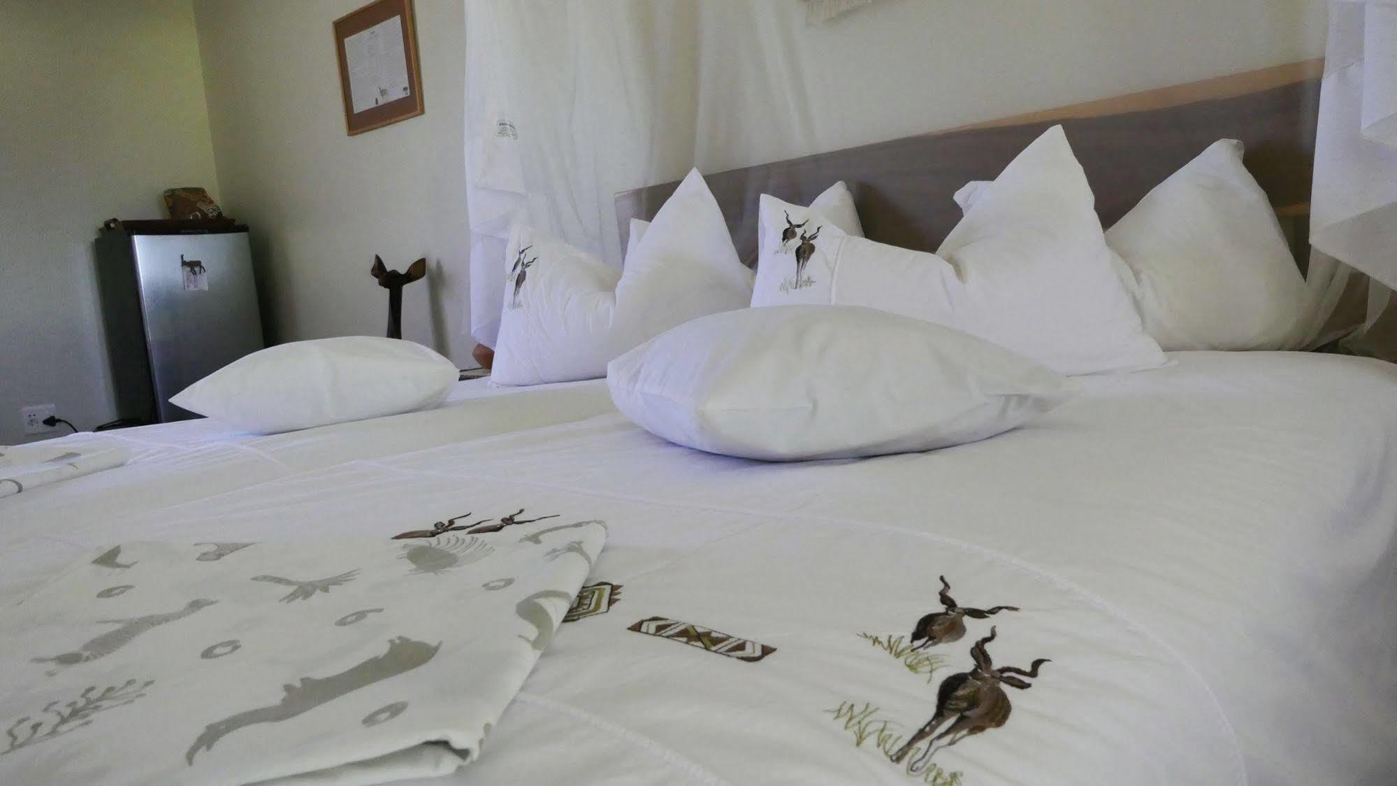 Dornhuegel Guestfarm Hotel Grootfontein Buitenkant foto
